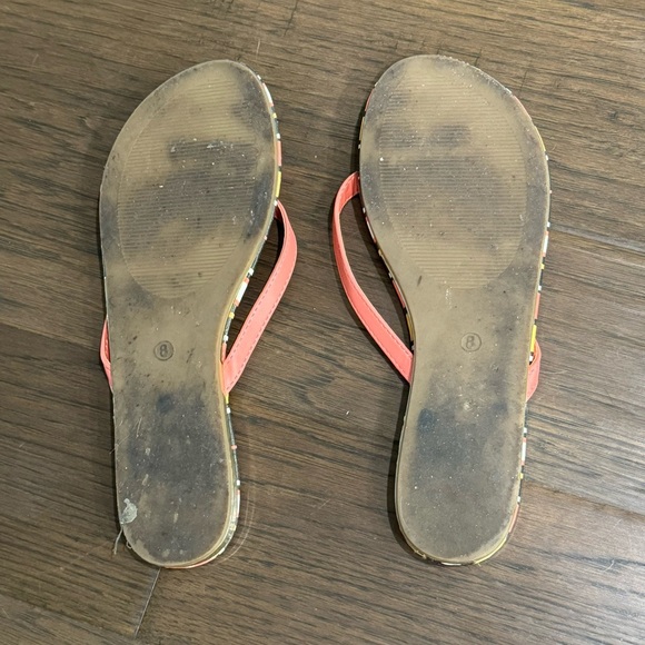 Guess Flip Flop Sandals - Picture 3 of 5